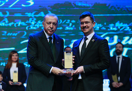 AGÜ Öğretim Üyesi Doç. Dr. Özdür’e TÜBA'dan Ödül...